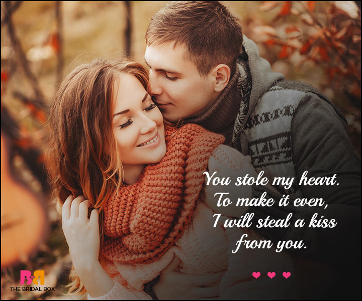 Cute Love SMS: 50 Delightful SMSes For The Hopeless Romantics!